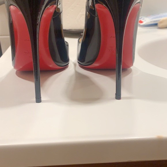 Authentic Christian Louboutin black “So Kate” 120 - Picture 2 of 5